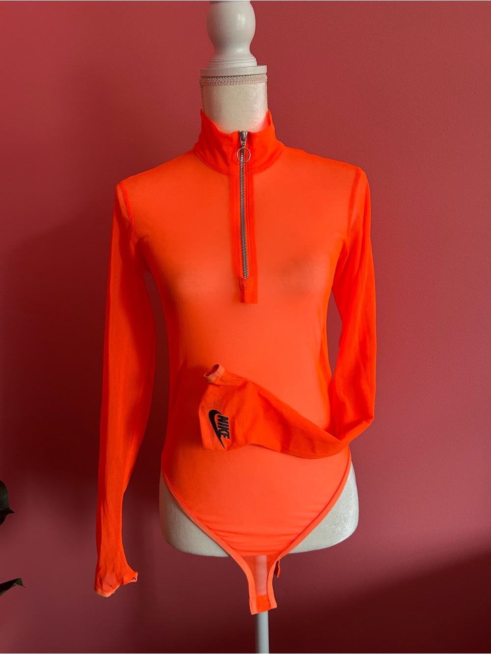 Nike Icon Clash MESH bodysuit in Hyper Crimson / Neon Orange Size Med Long Slee